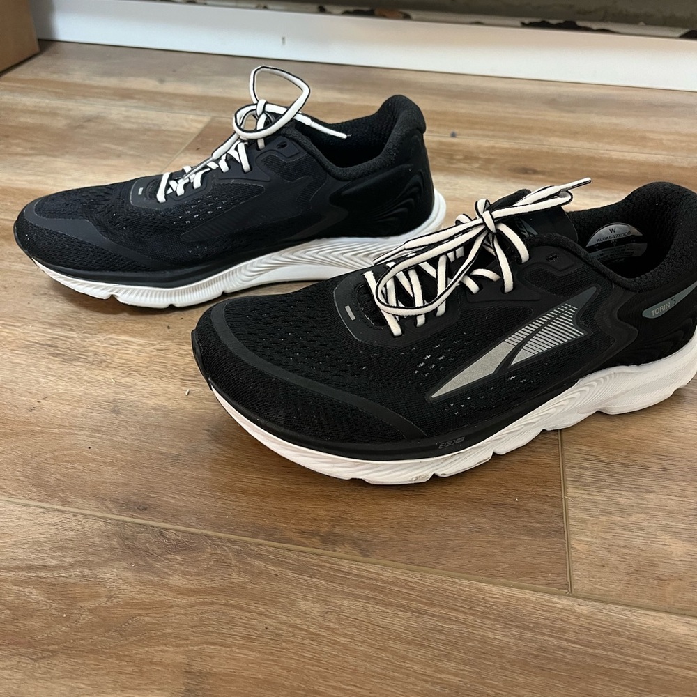 Women’s Altra Black and White Athletic Sneakers